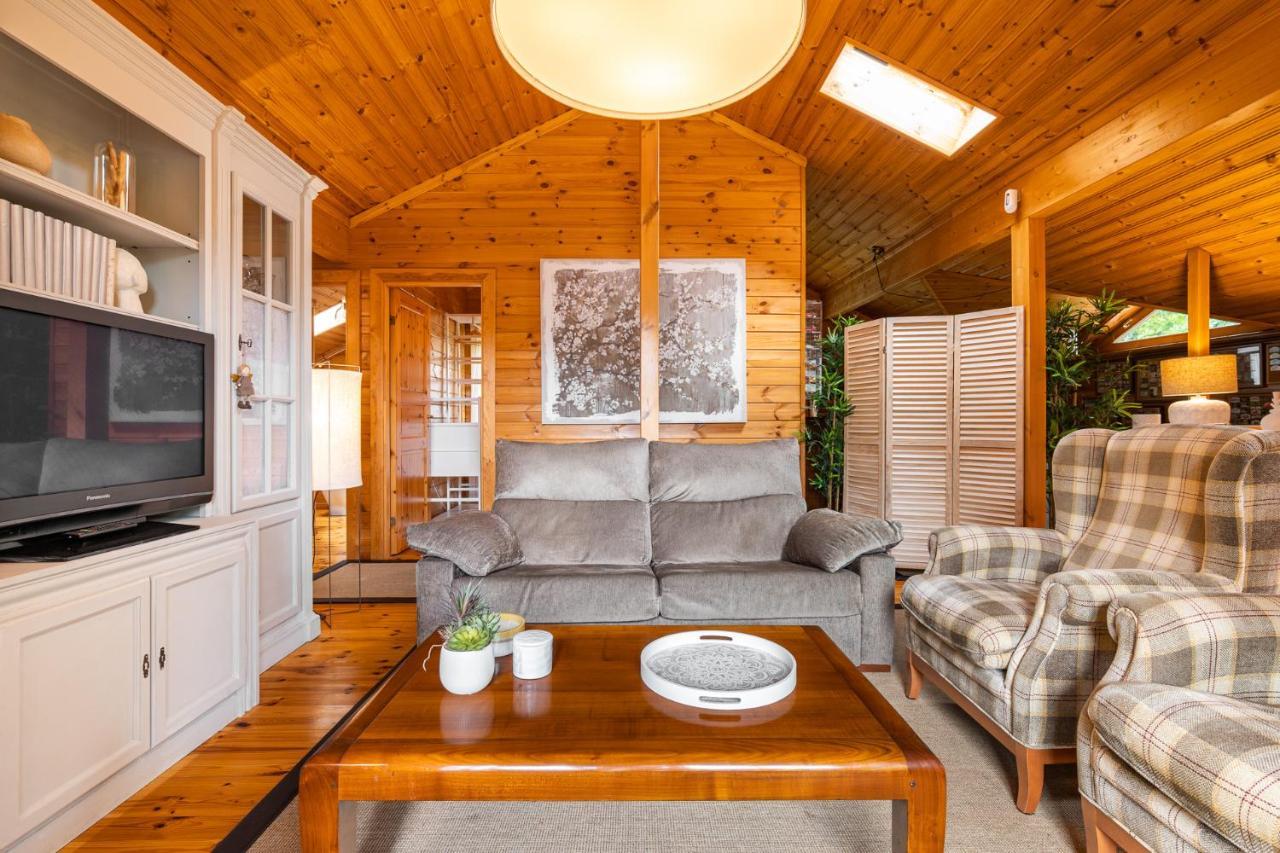 Espectacular Apartamento De Madera Frente Al Rio Ter - カンプロドン エクステリア 写真