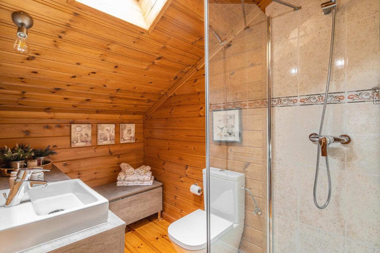 Espectacular Apartamento De Madera Frente Al Rio Ter - カンプロドン エクステリア 写真