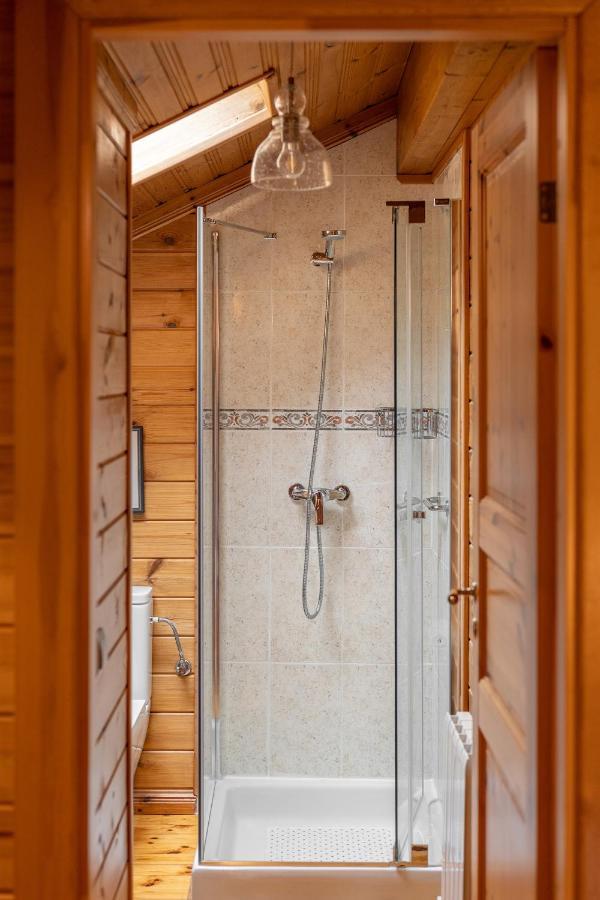 Espectacular Apartamento De Madera Frente Al Rio Ter - カンプロドン エクステリア 写真