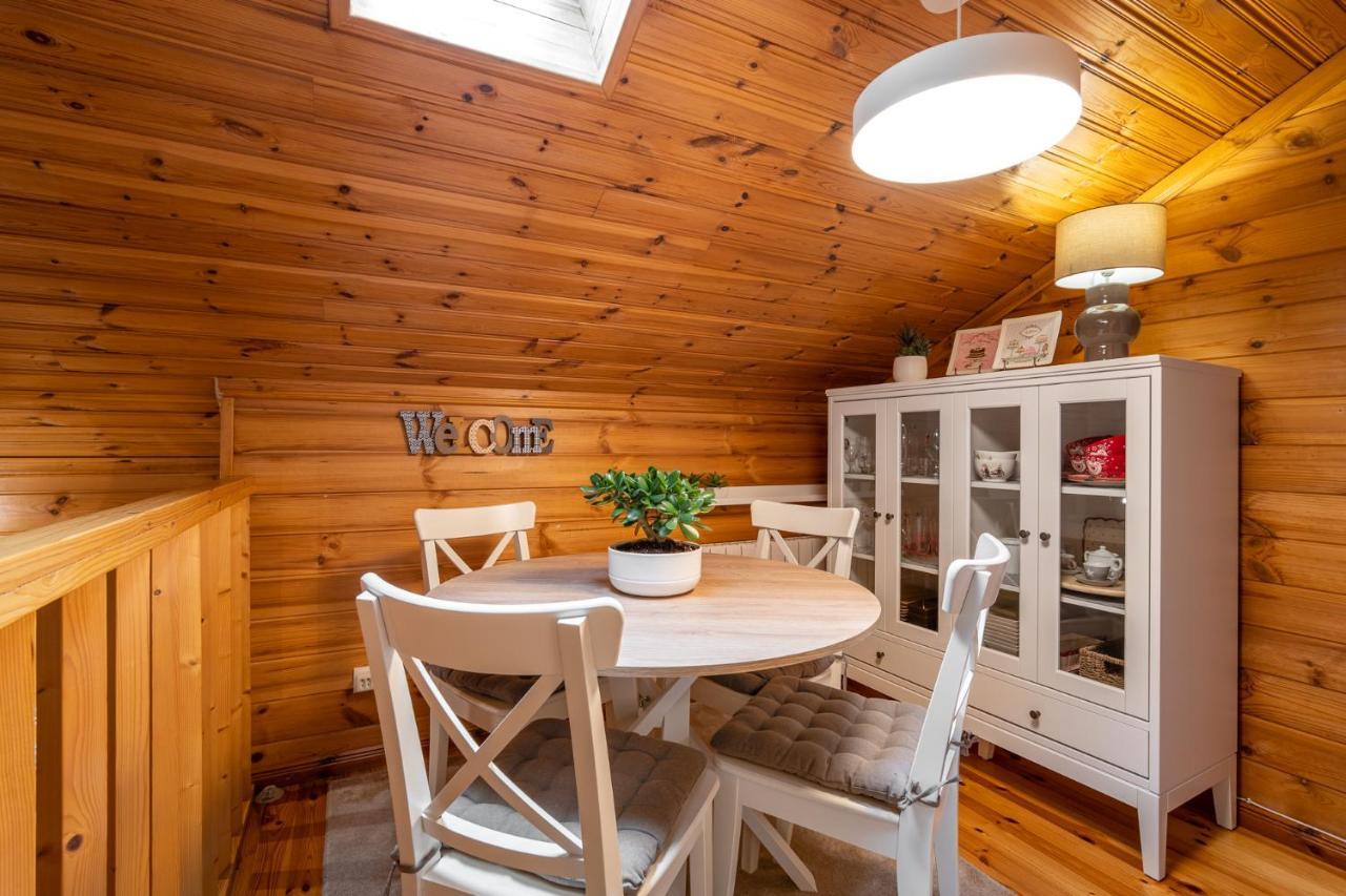Espectacular Apartamento De Madera Frente Al Rio Ter - カンプロドン エクステリア 写真