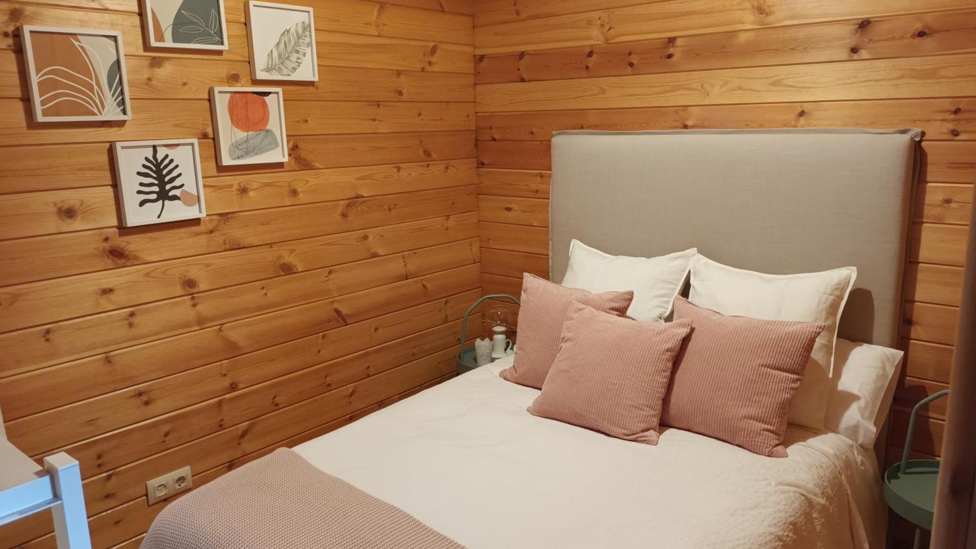 Espectacular Apartamento De Madera Frente Al Rio Ter - カンプロドン エクステリア 写真